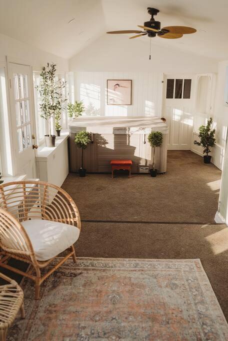 Beach House In Niagara Wainfleet Esterno foto
