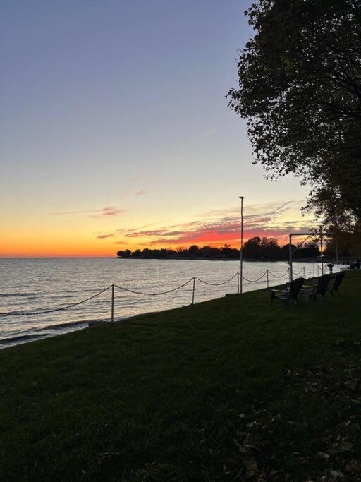 Beach House In Niagara Wainfleet Esterno foto